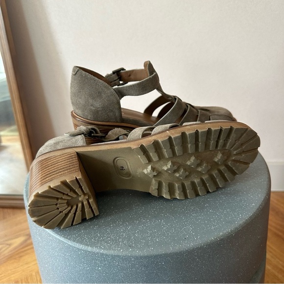 Seychelles Lug Sole Healed Fisherman Suede Sandal - Picture 4 of 5